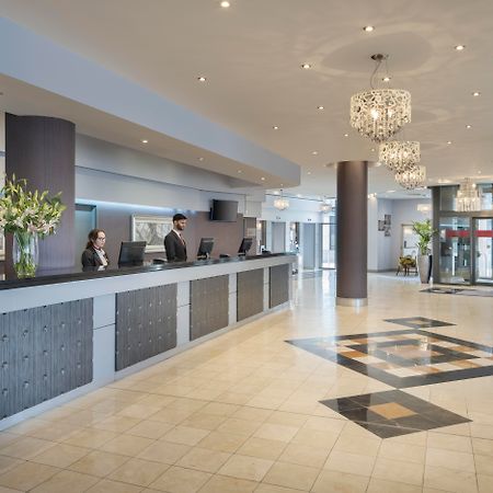 Leonardo Hotel Leeds - Formerly Jurys Inn Leeds Exteriör bild